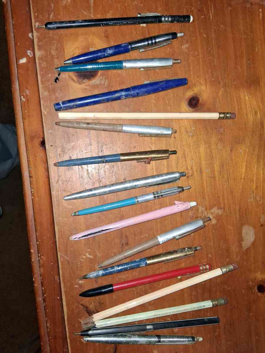 ink pens collection - Laurens, South Carolina - FleaMarketBay