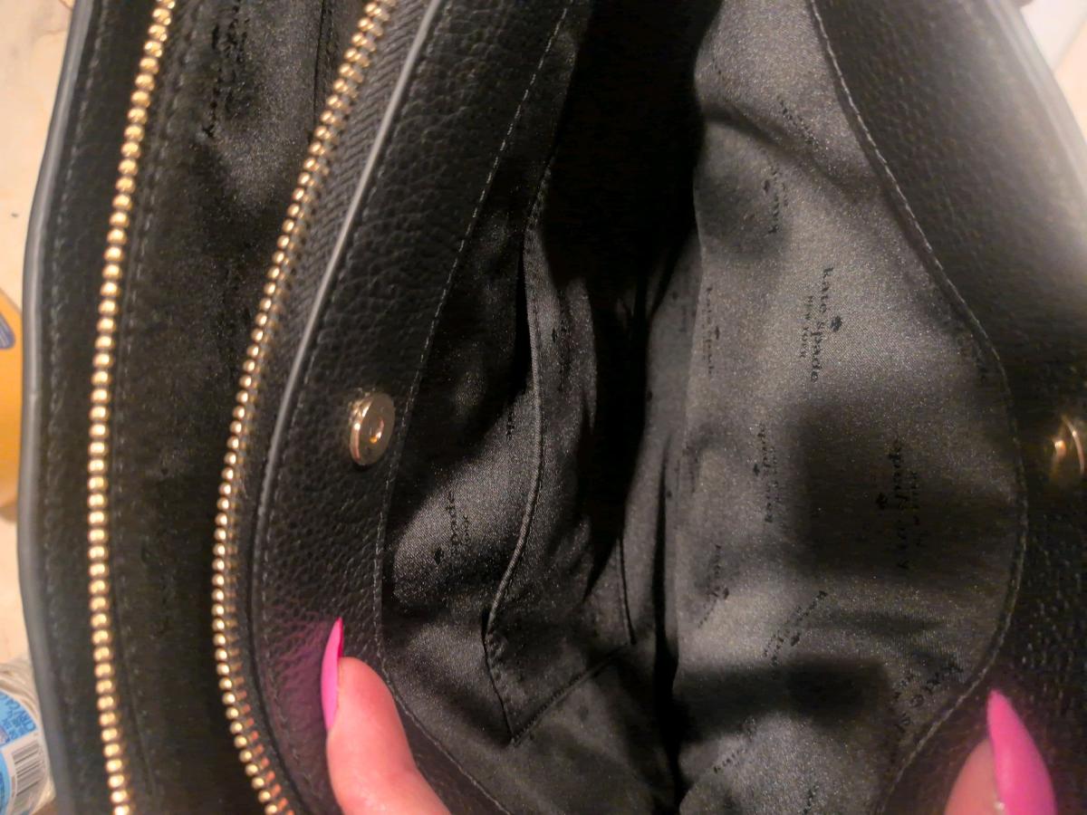 Kate Spade shoulder bag - Terrebonne, Oregon - FleaMarketBay