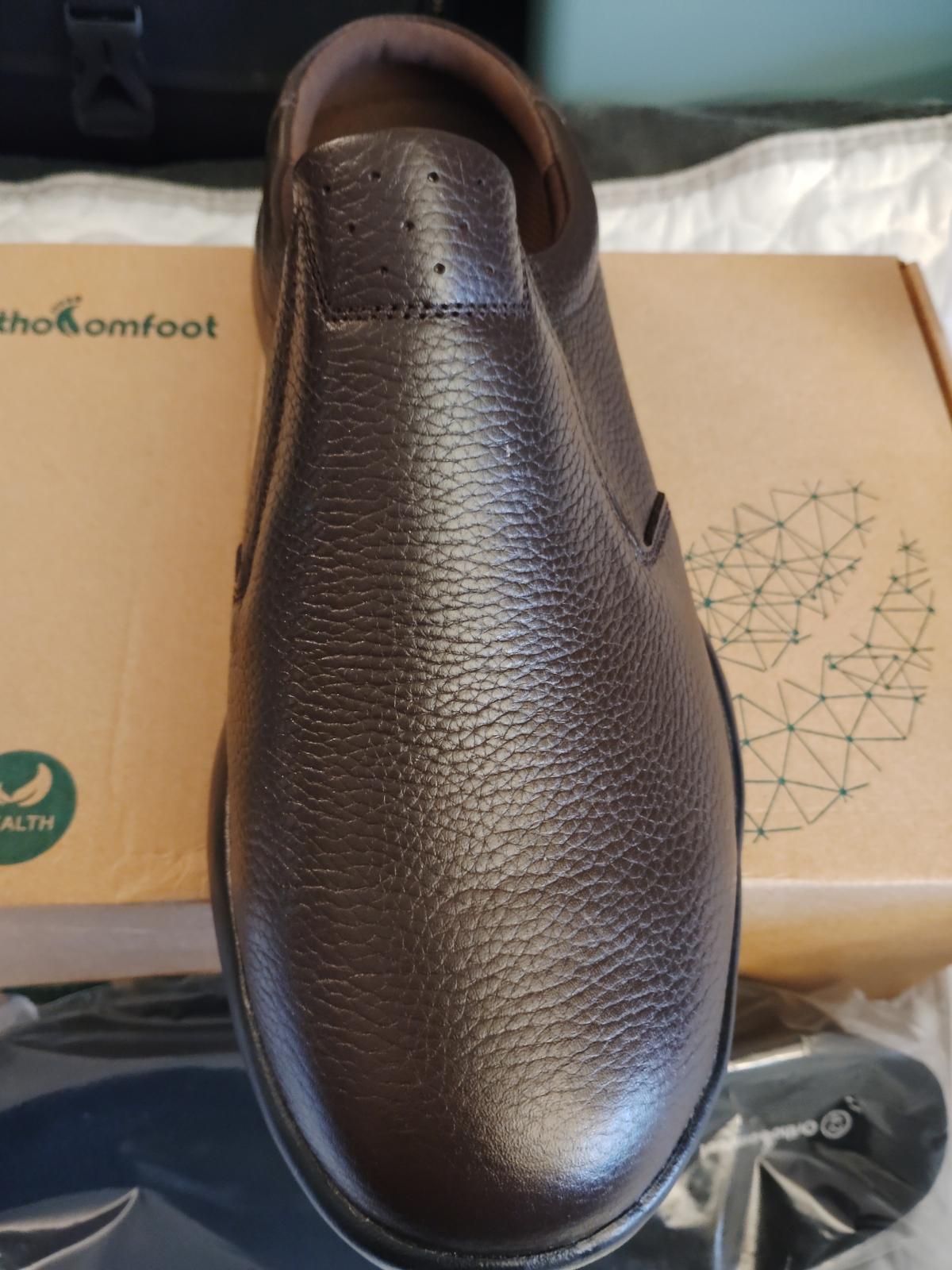 Orthopedic Men's slip on shoes Size 9 Brown - Virginia Beach, Virginia - FleaMarketBay