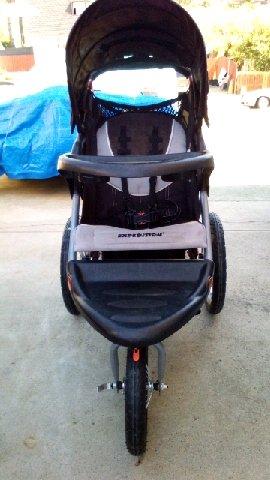 Baby trend expedition jogging stroller - Spring Valley, California - FleaMarketBay
