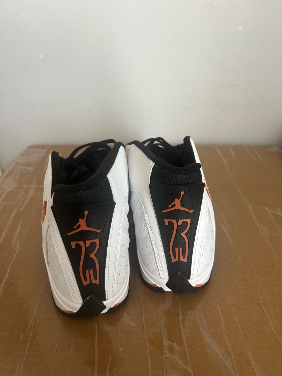 Jordan sneakers - Smyrna, Tennessee - FleaMarketBay