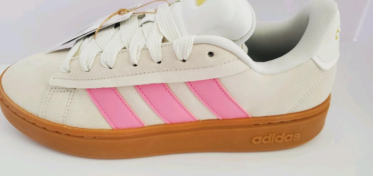 womens Size 85 Adidas Grand court alpha 00s - Humble, Texas