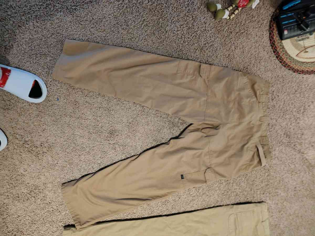 4 pairs of mens Carhartt jeans - Chambersburg, Pennsylvania - FleaMarketBay