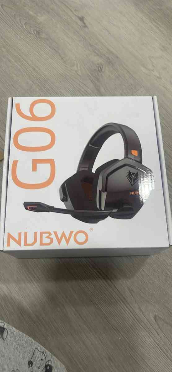 Wireless Gaming Headset with Mic for Ps5 Ps4 PC Zero Interfe - Burlington, New Jersey - FleaMarketBay