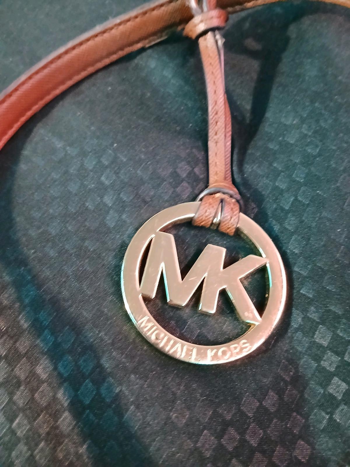 Michael Kors Jet Set Item Nylon Mutli  Function Pocket Tote - Fort Worth, Texas - FleaMarketBay