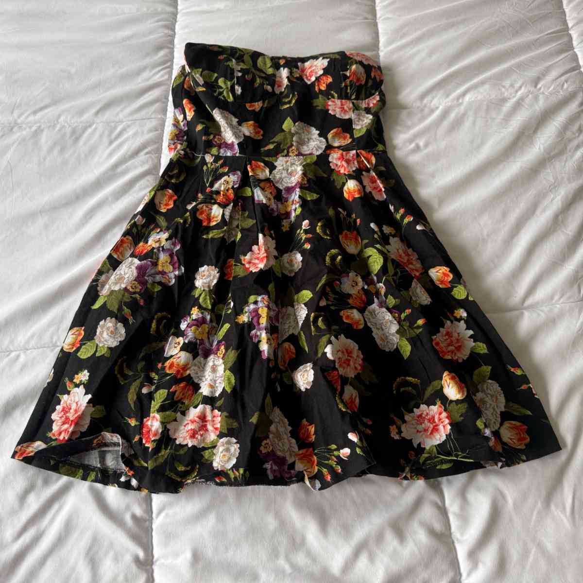 Sugarmint Strapless Black Floral Fit  Flare Dress  BuiltIn P - Los Angeles, California - FleaMarketBay