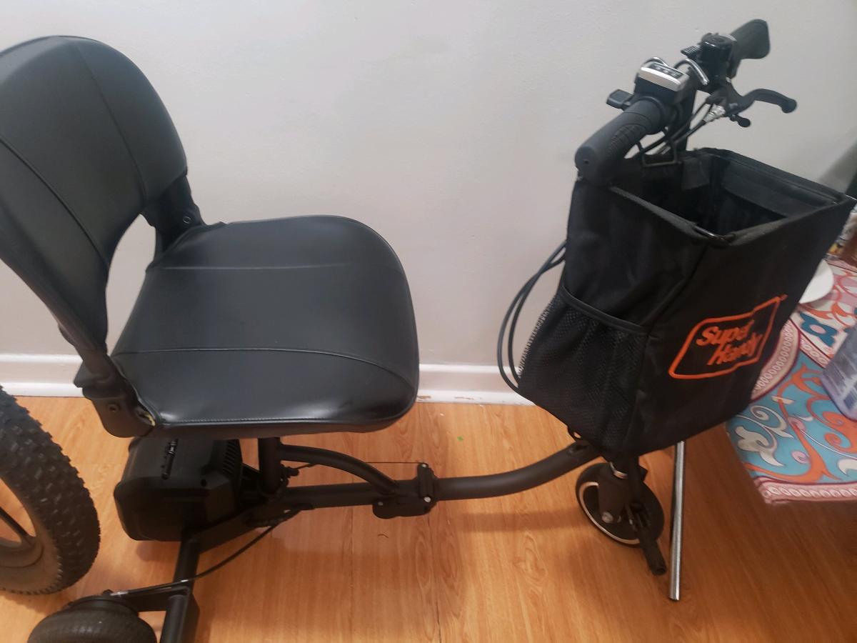 Super Handy Electric Mobility Scooter - Pasadena, California - FleaMarketBay