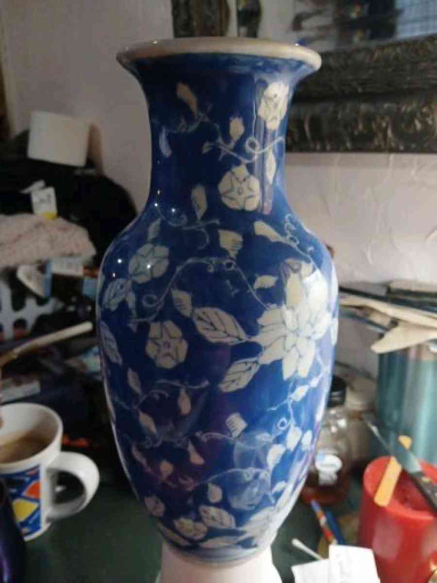 Blue and white vintage vase early 1800s - Mobile, Alabama