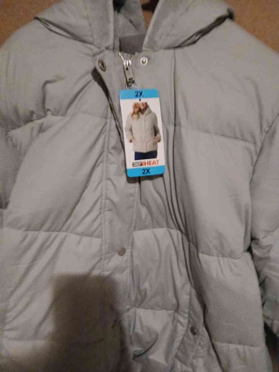 new womens coat - Adelanto, California - FleaMarketBay