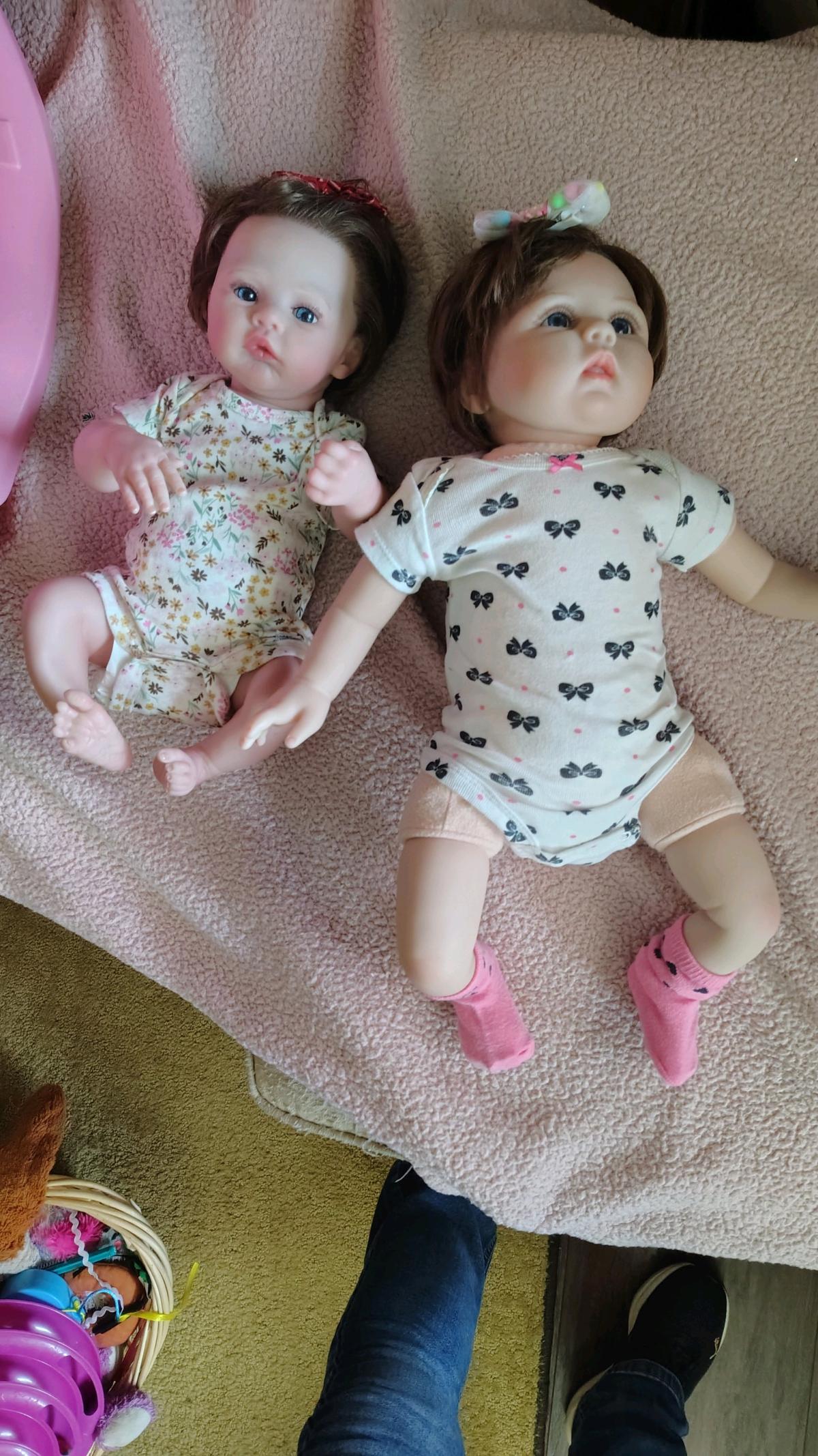 Reborn baby dolls with car seat  playpen  bassinet more - Trenton, Georgia - FleaMarketBay