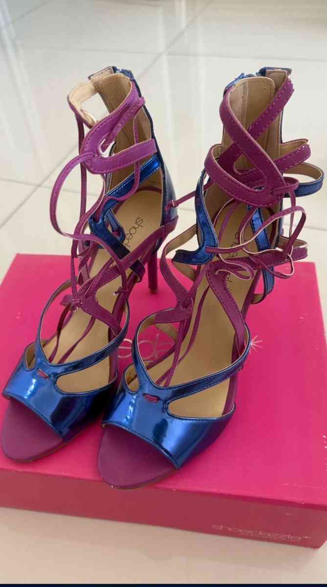 ShoeDazzle Metallic Blue  Fuchsia Strappy Heels Size 65  Wor - Los Angeles, California