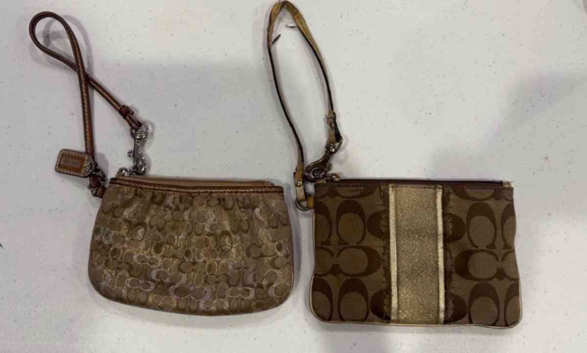 AUTHENTIC VINTAGE Coach Signature Wristlet Bundle  Set of 2 - Los Angeles, California