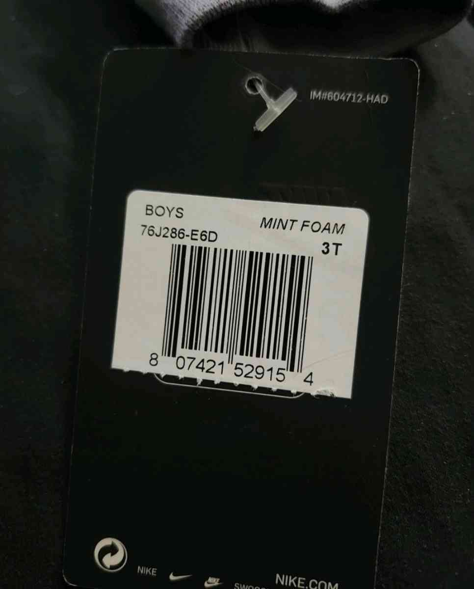 Nike Zip Uo Hoodie - Denver, Colorado - FleaMarketBay