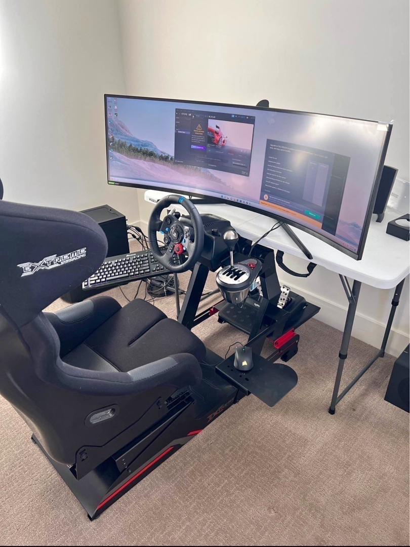 Complete Racing Gaming Pc Set Up - Adelanto, California