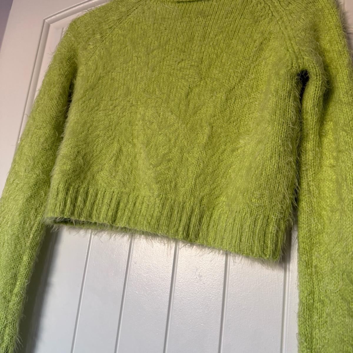 Bratz Inspired Lime Green Fuzzy Cropped Sweater  Y2K Mohair - Los Angeles, California - FleaMarketBay