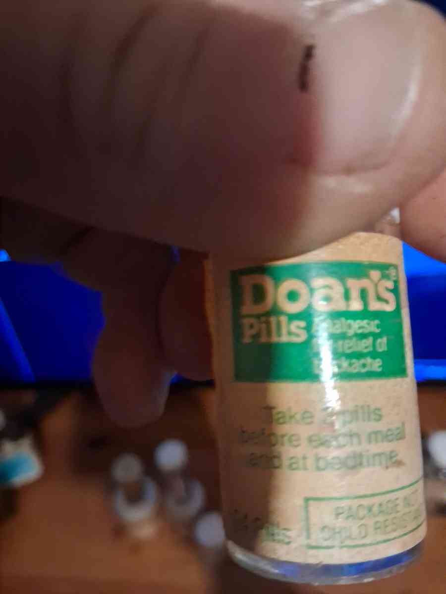 collection of med Bottles - Laurens, South Carolina - FleaMarketBay