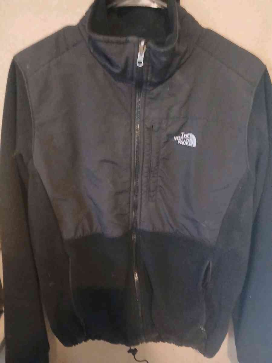 the northface sweater - Adelanto, California - FleaMarketBay