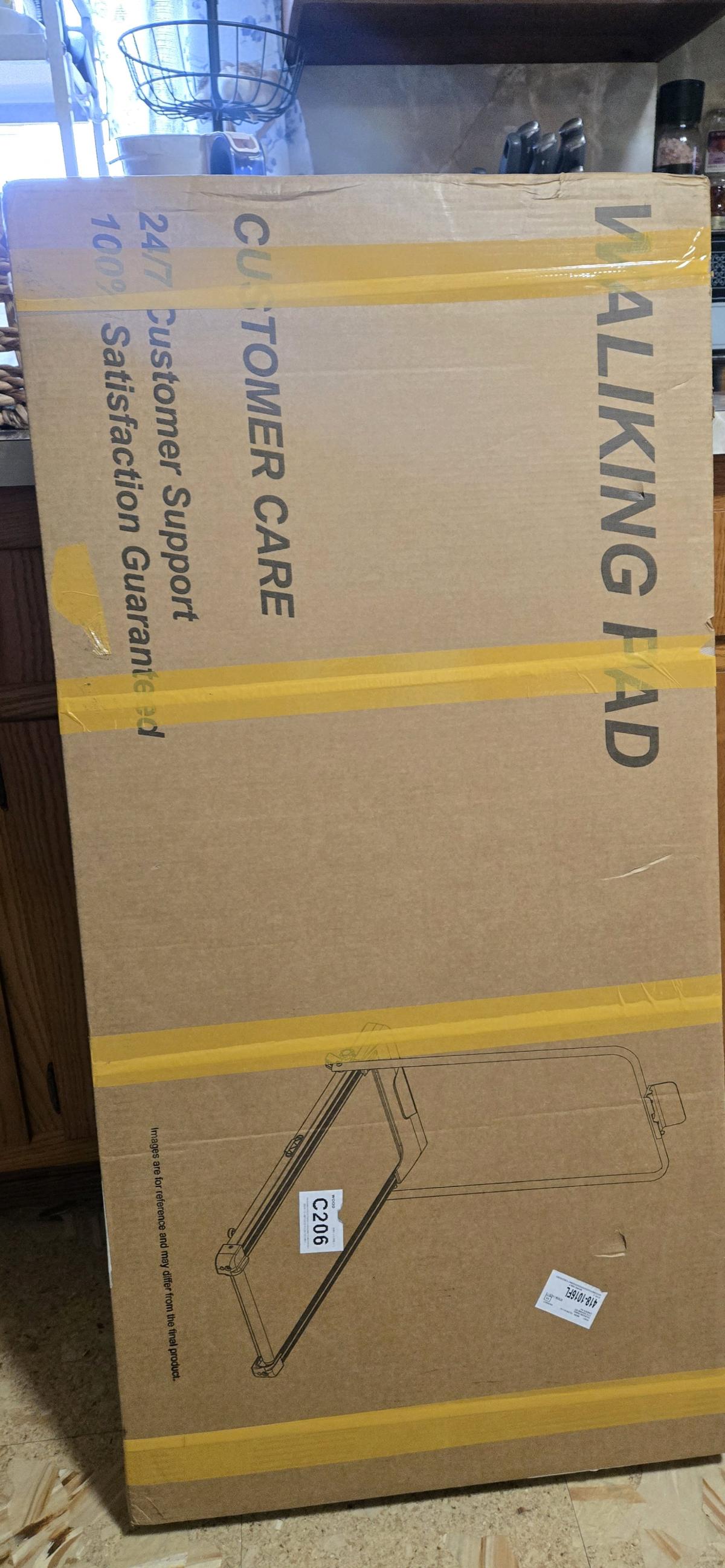 Foldable Electric Treadmill 8 Incline 300 lbs Capacity - Linden, New Jersey - FleaMarketBay