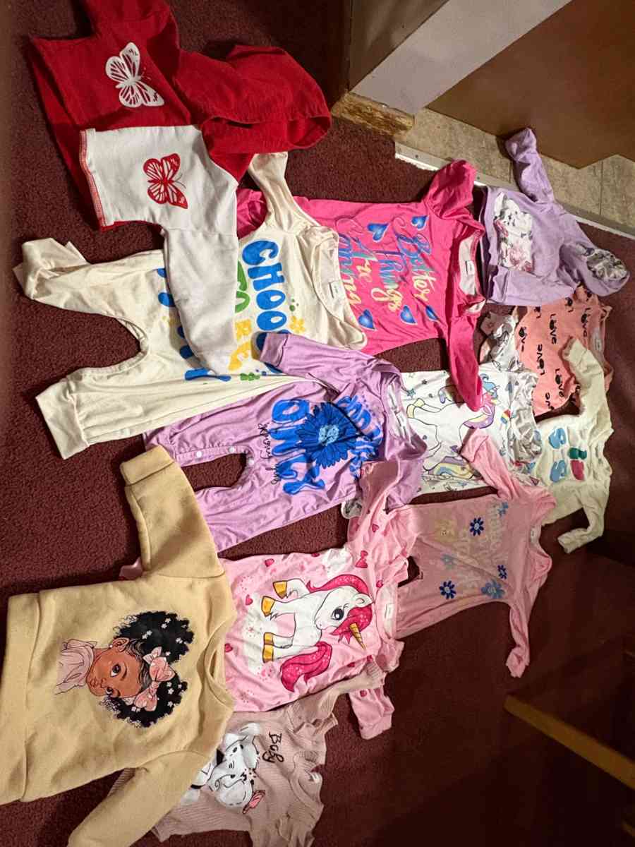 infant clothes - Brockton, Massachusetts - FleaMarketBay