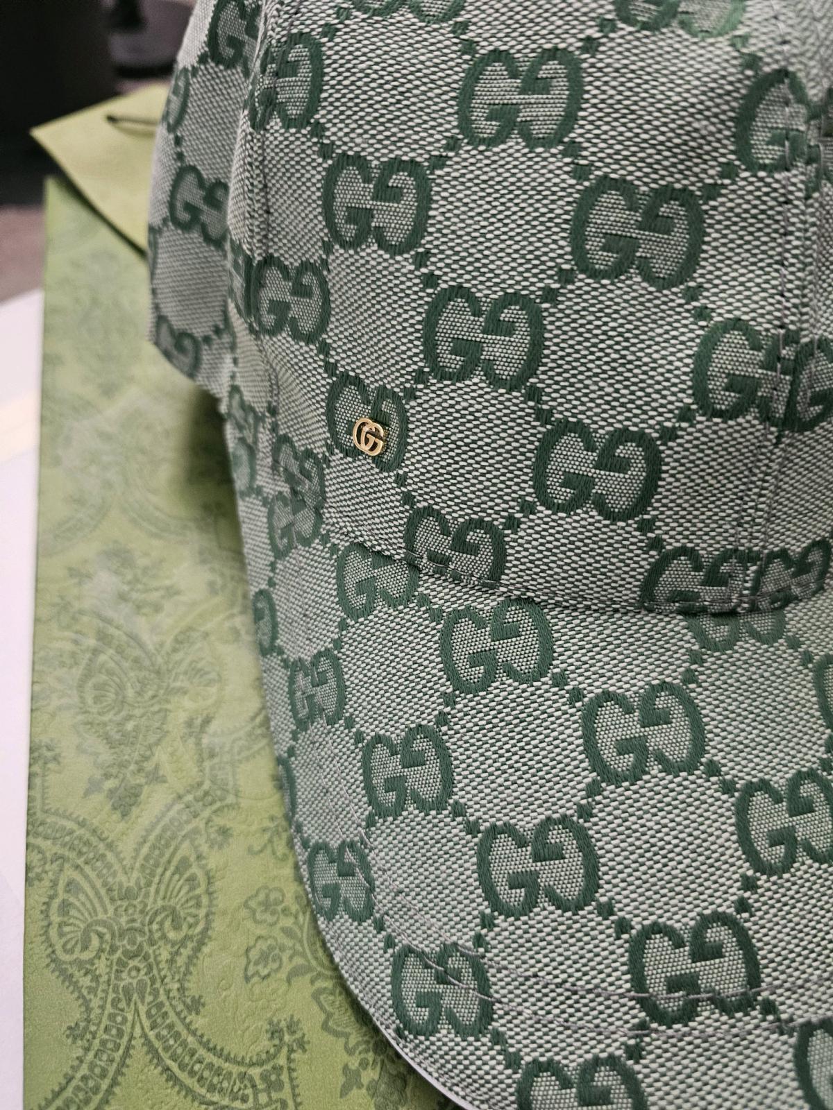 Gucci Mens Hat - Adamsville, Ohio - FleaMarketBay