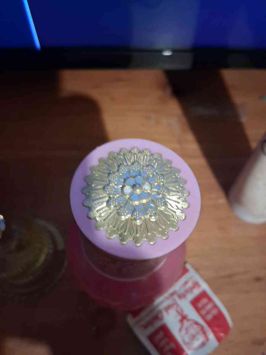 perfume - Laurens, South Carolina - FleaMarketBay