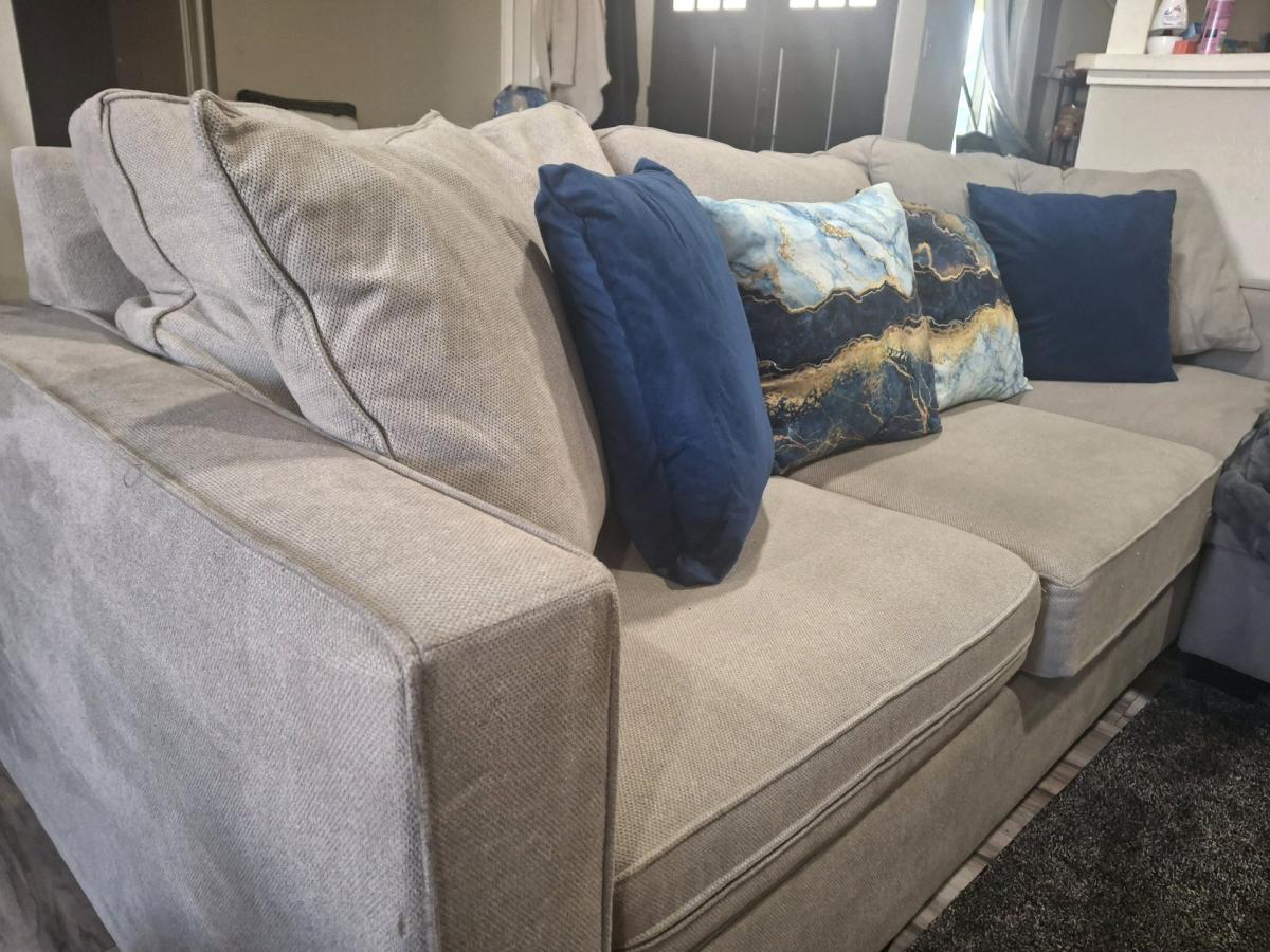 Grey couch for sale - Colton, California - FleaMarketBay