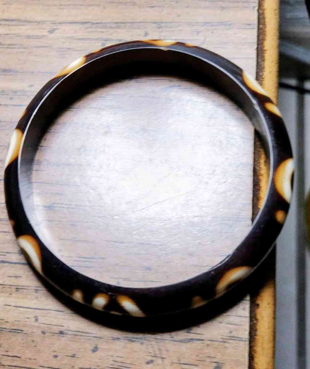 BAKELITE BRACLETS - Corning, Arkansas - FleaMarketBay