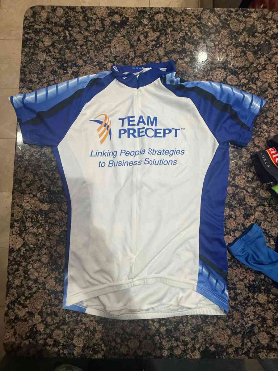 Cycling Jerseys Mdium Size - Los Angeles, California - FleaMarketBay