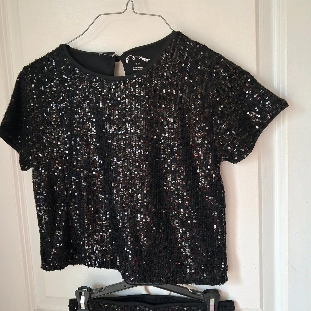 Girls size 10 art class  black sequence  top and bottom set - Beaumont, Texas - FleaMarketBay