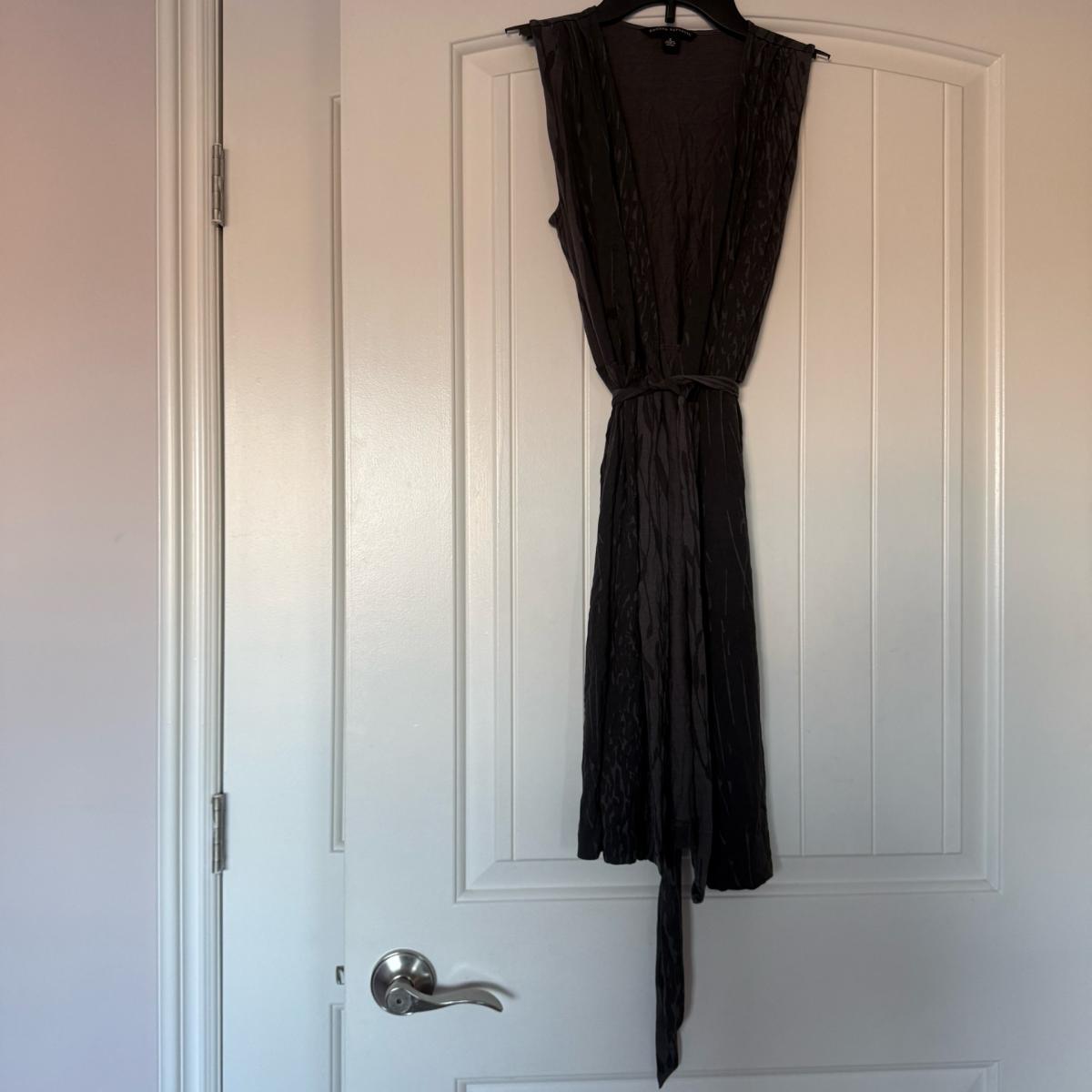 Banana Republic 70 Silk Sleeveless Long Duster Vest  Charcoa - Los Angeles, California - FleaMarketBay