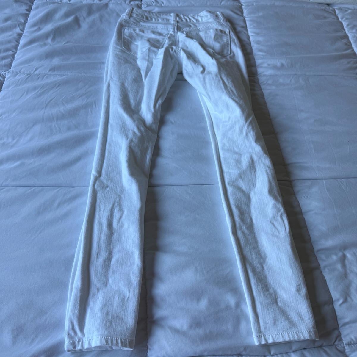 Pair of WAX JEANS white distressed skinny jeans made in USA - Los Angeles, California - FleaMarketBay