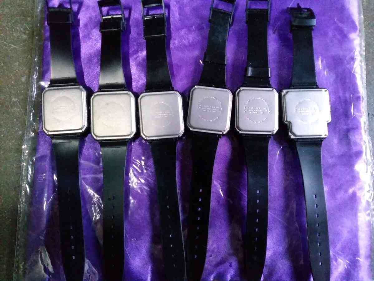 Nelson electronics legend of Zelda vintage game watches - Pomona, California - FleaMarketBay