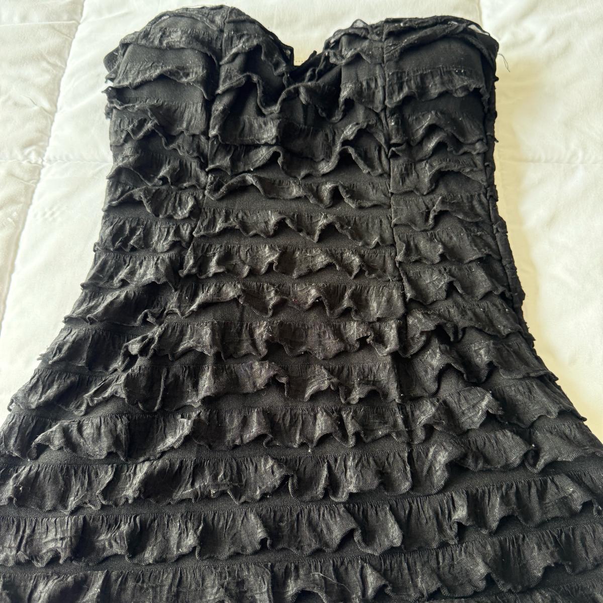 Charlotte Russe Black Strapless Ruffle Bustier Mini Top - Los Angeles, California - FleaMarketBay