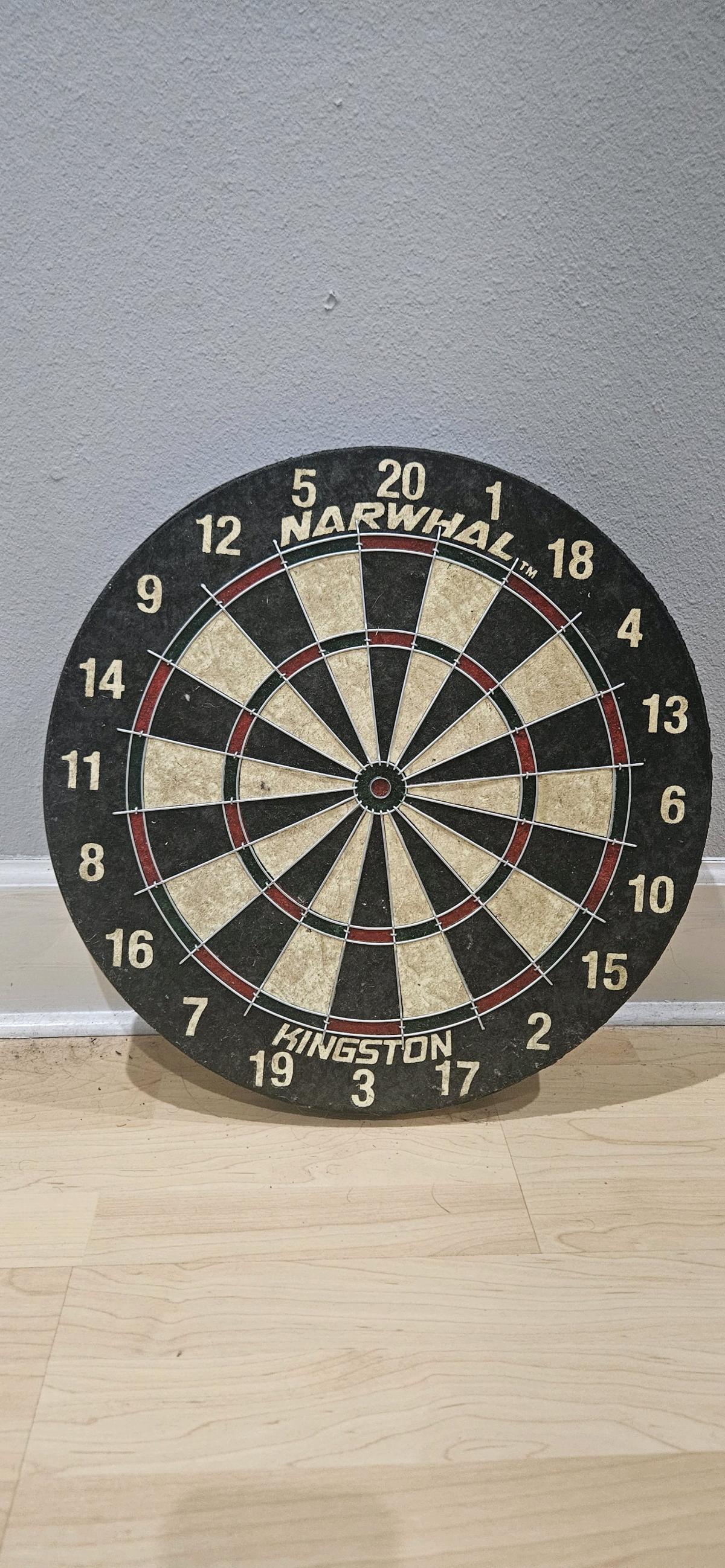 dart board - Fort Smith, Arkansas - FleaMarketBay