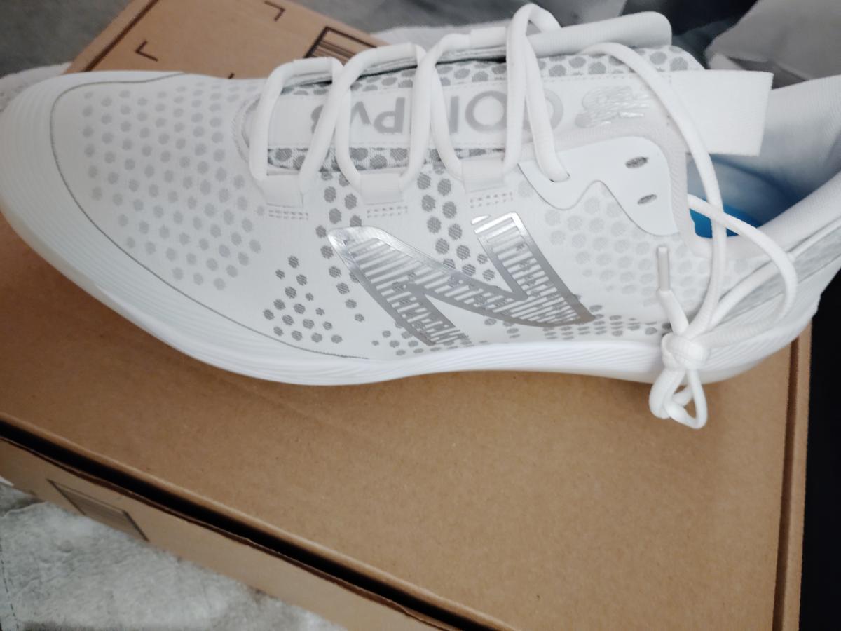 Men's New Balance Fuel Cell COMP v3 Baseball cleats 15 M US - Virginia Beach, Virginia - FleaMarketBay