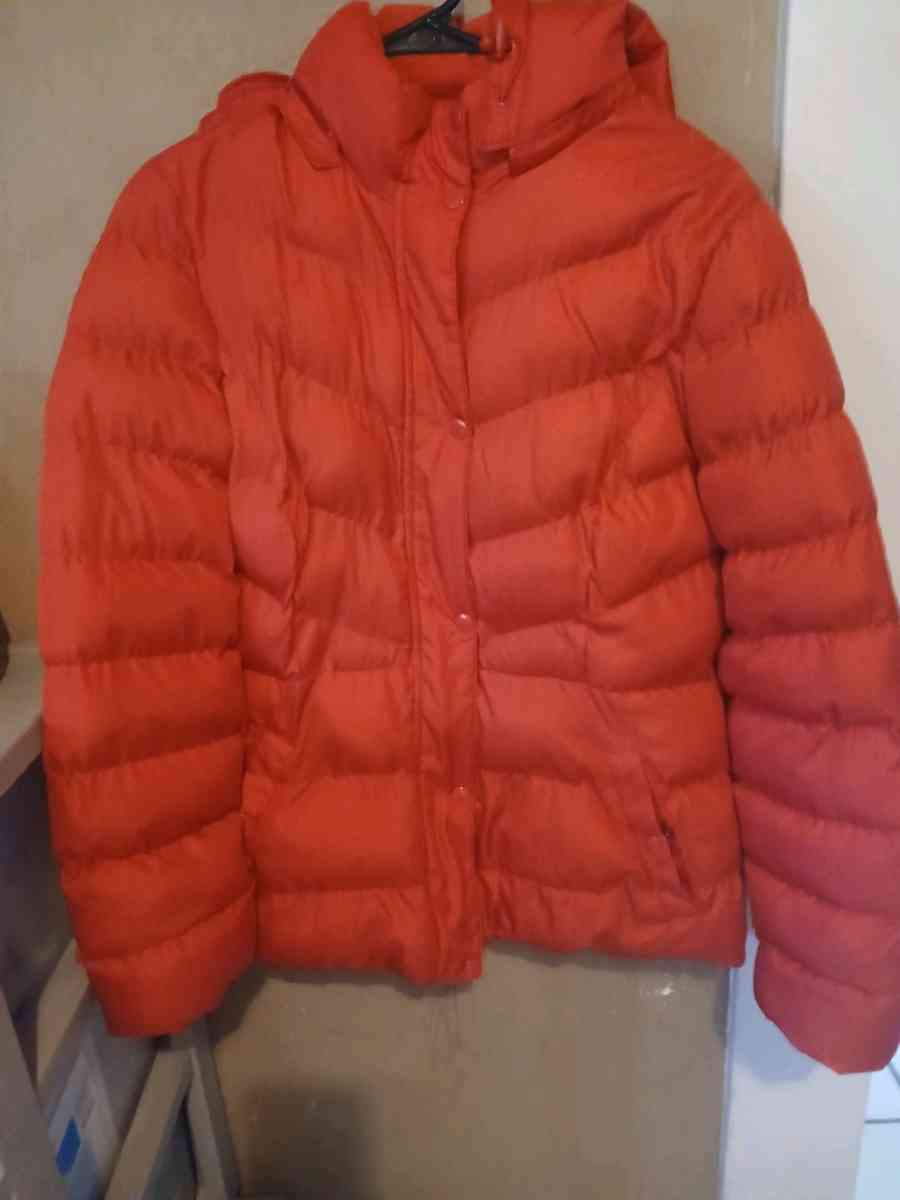 puffer jacket - Adelanto, California - FleaMarketBay