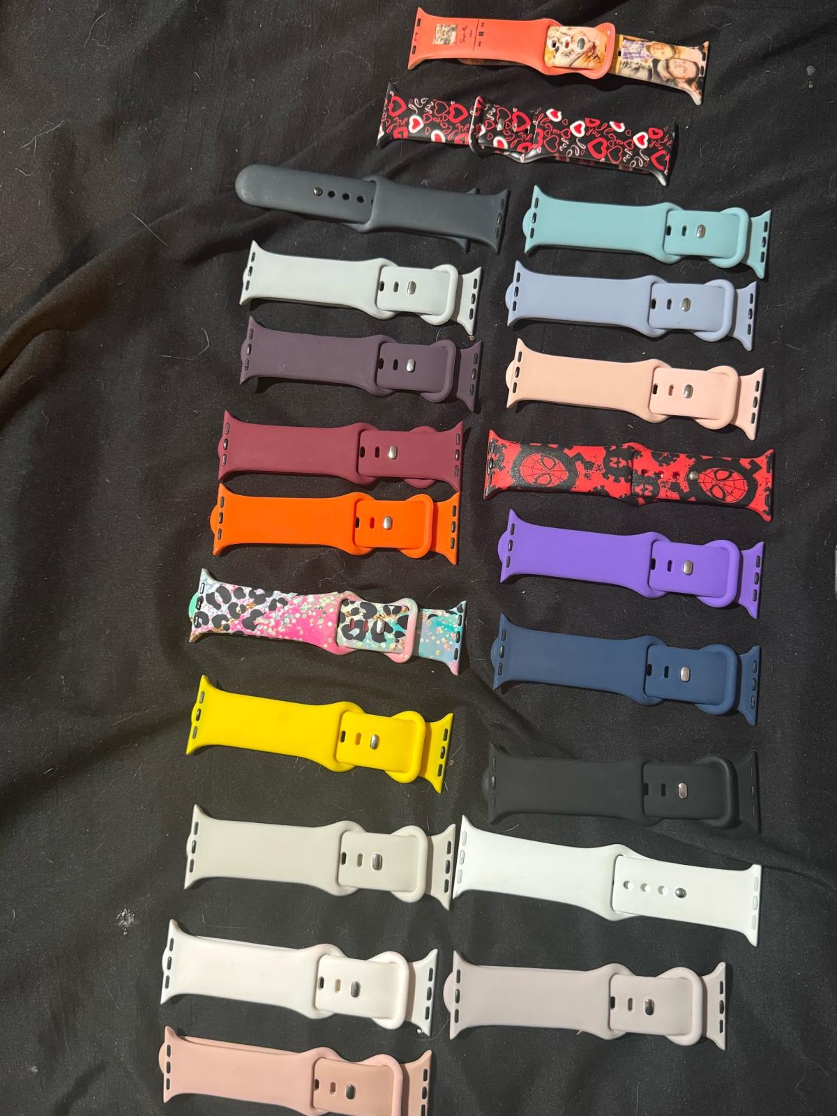 Apple Watch SE 2nd Generation - Franklin, Kentucky - FleaMarketBay