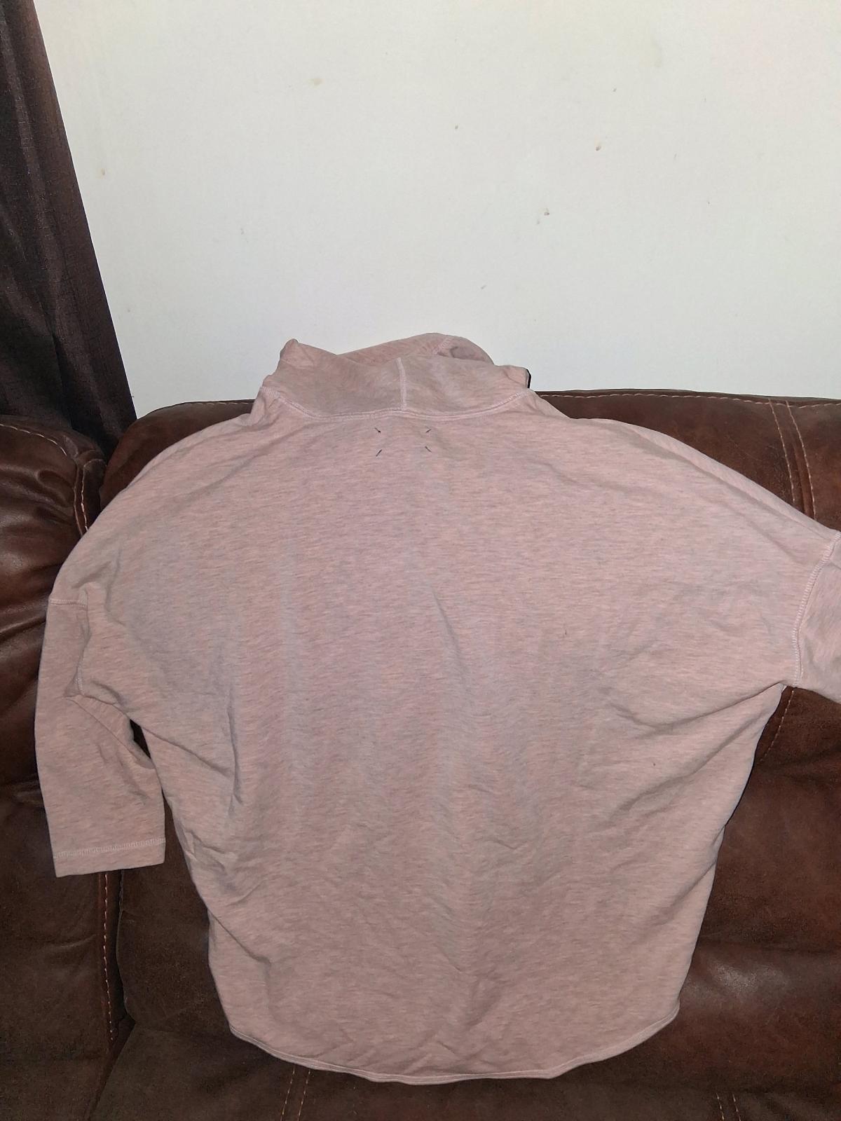 Womens pink sweatshirt - Middlesex, North Carolina - FleaMarketBay