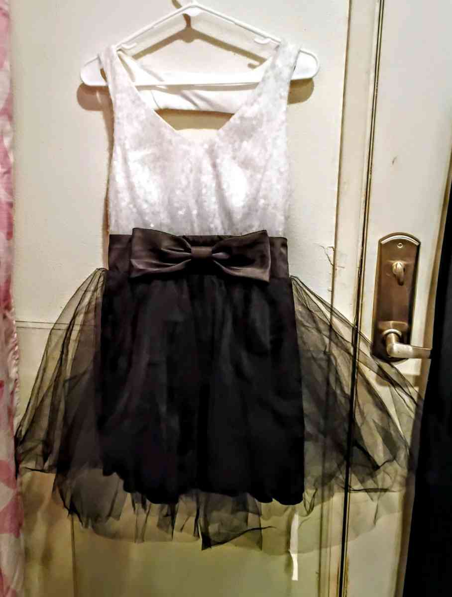 Womens Dresses - San Diego, California