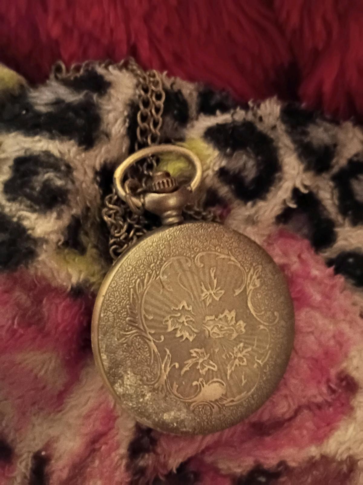 veteran pocket watch on chain - Liberty, Missouri - FleaMarketBay