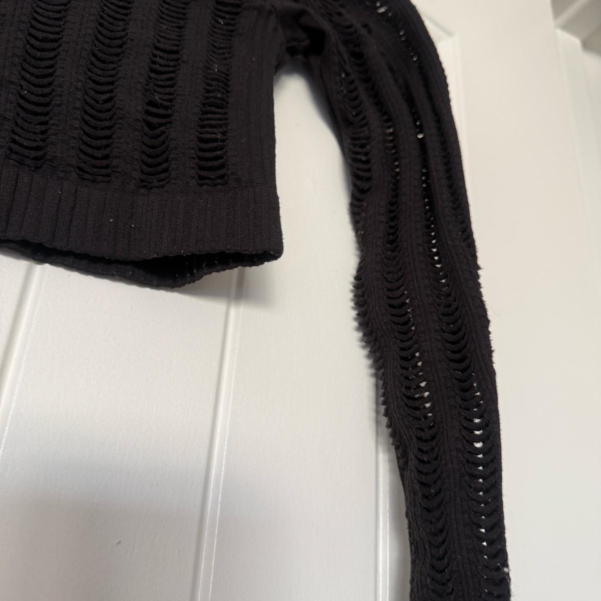 Black OpenKnit Ribbed Long Sleeve Crop Top  Textured Stateme - Los Angeles, California - FleaMarketBay