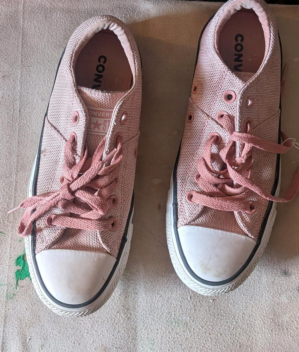 pink converse women size 7 - Terrebonne, Oregon