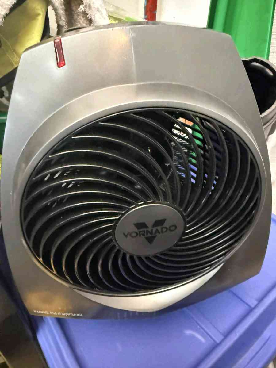 vornado space heater - Cobb, Georgia - FleaMarketBay