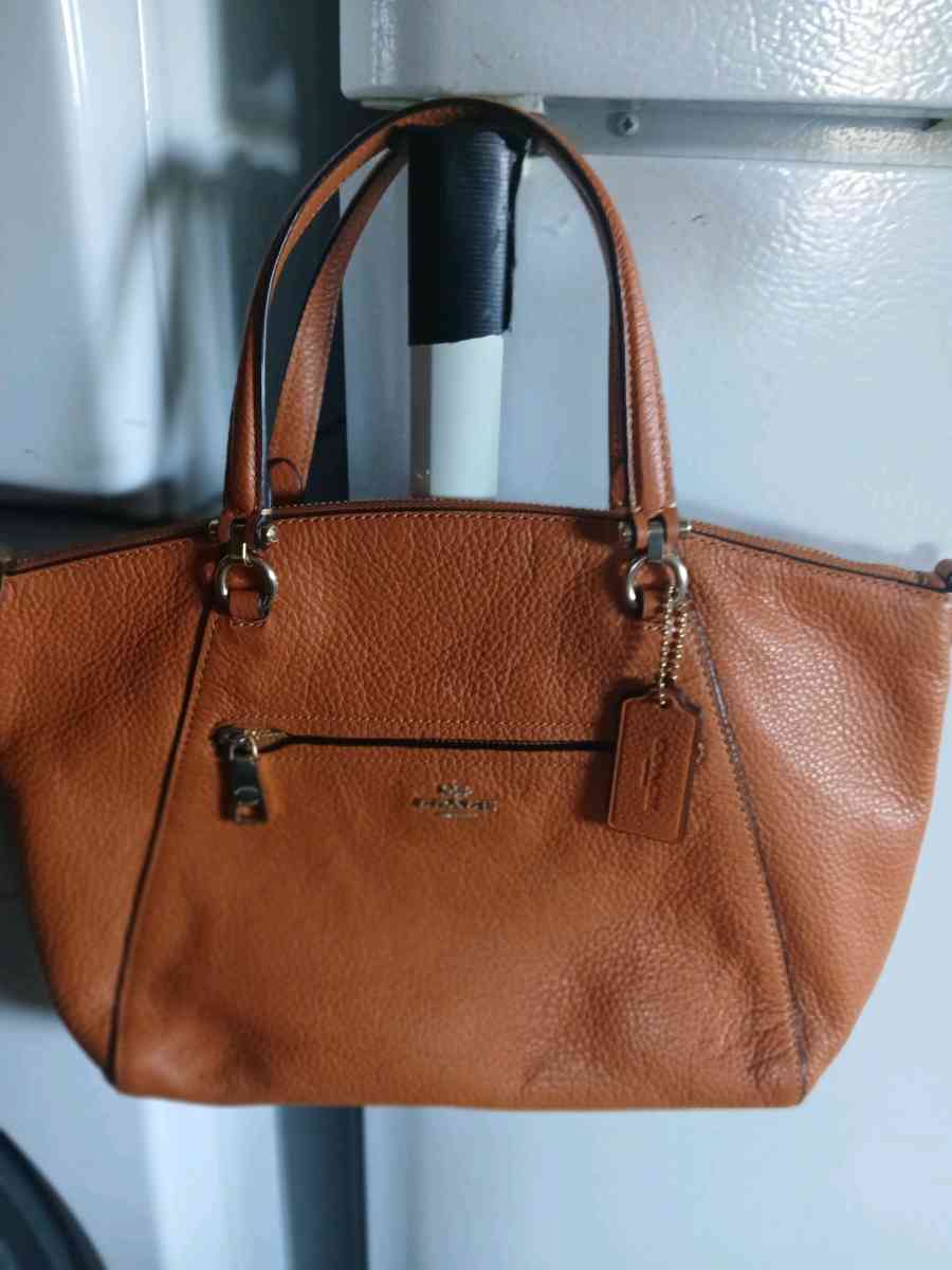 coach handbag - Valley Center, California