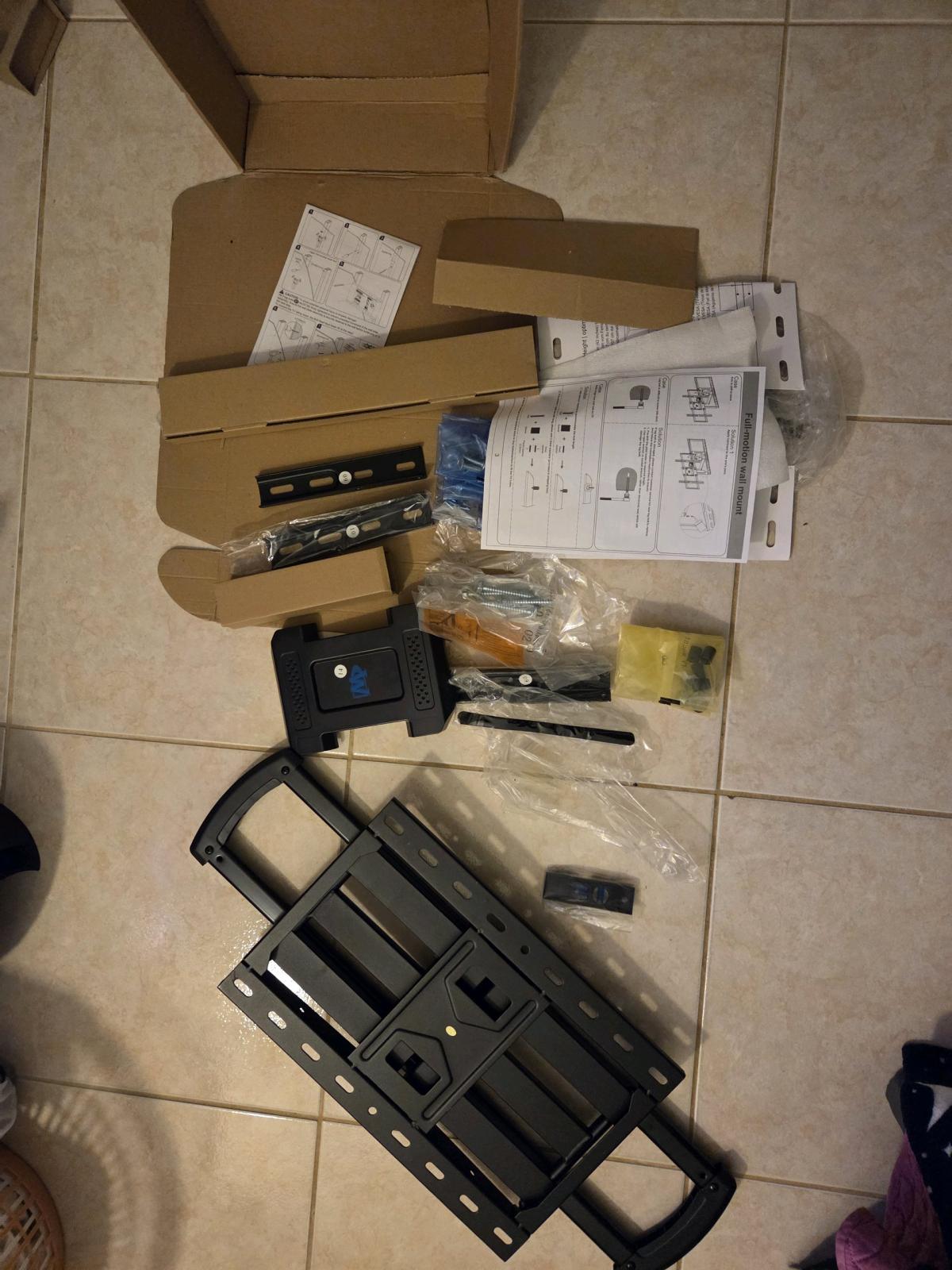 TV wall mount New open box - Hialeah, Florida - FleaMarketBay