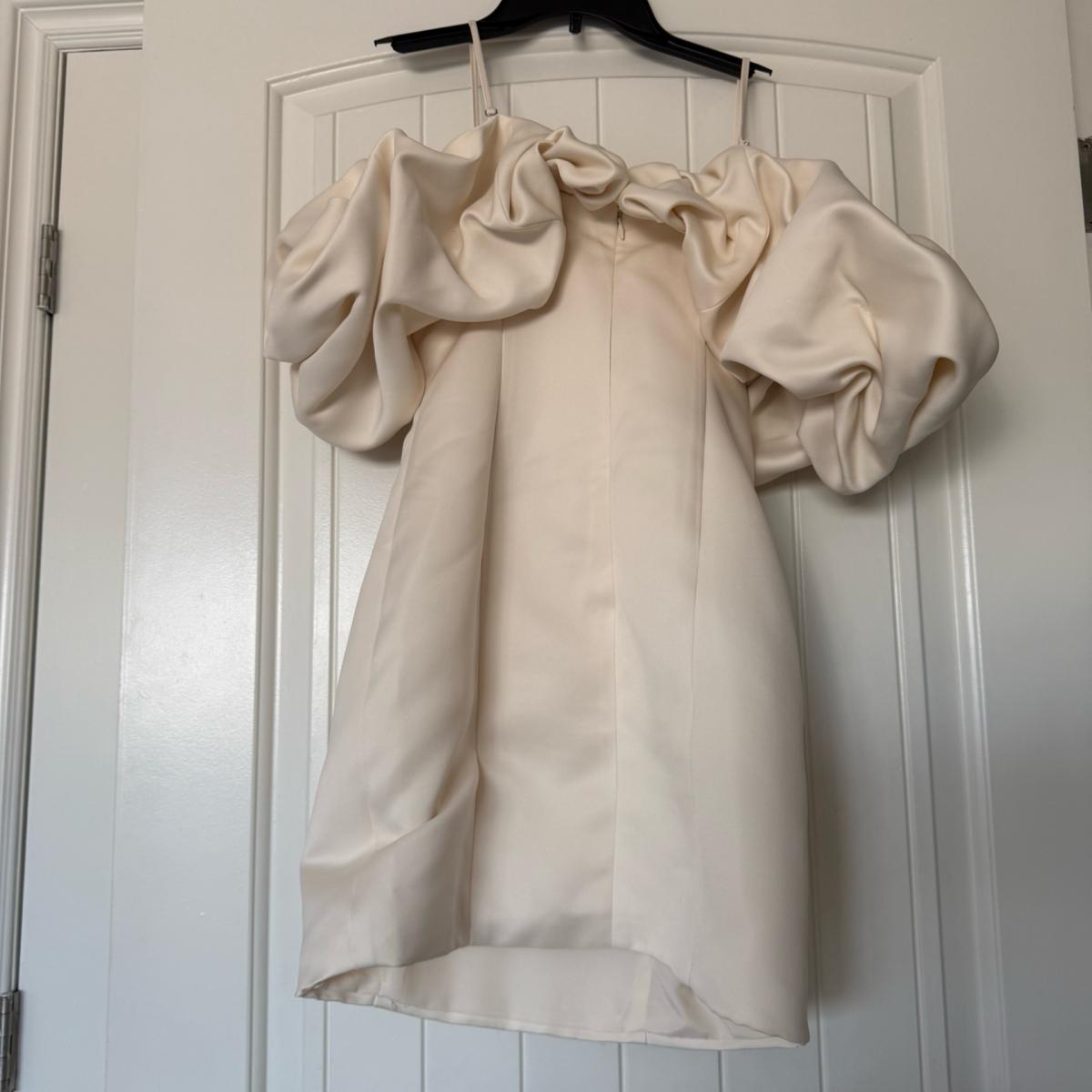 Elegant Cream Vanilla PuffSleeve OffShoulder Mini Dress - Los Angeles, California - FleaMarketBay