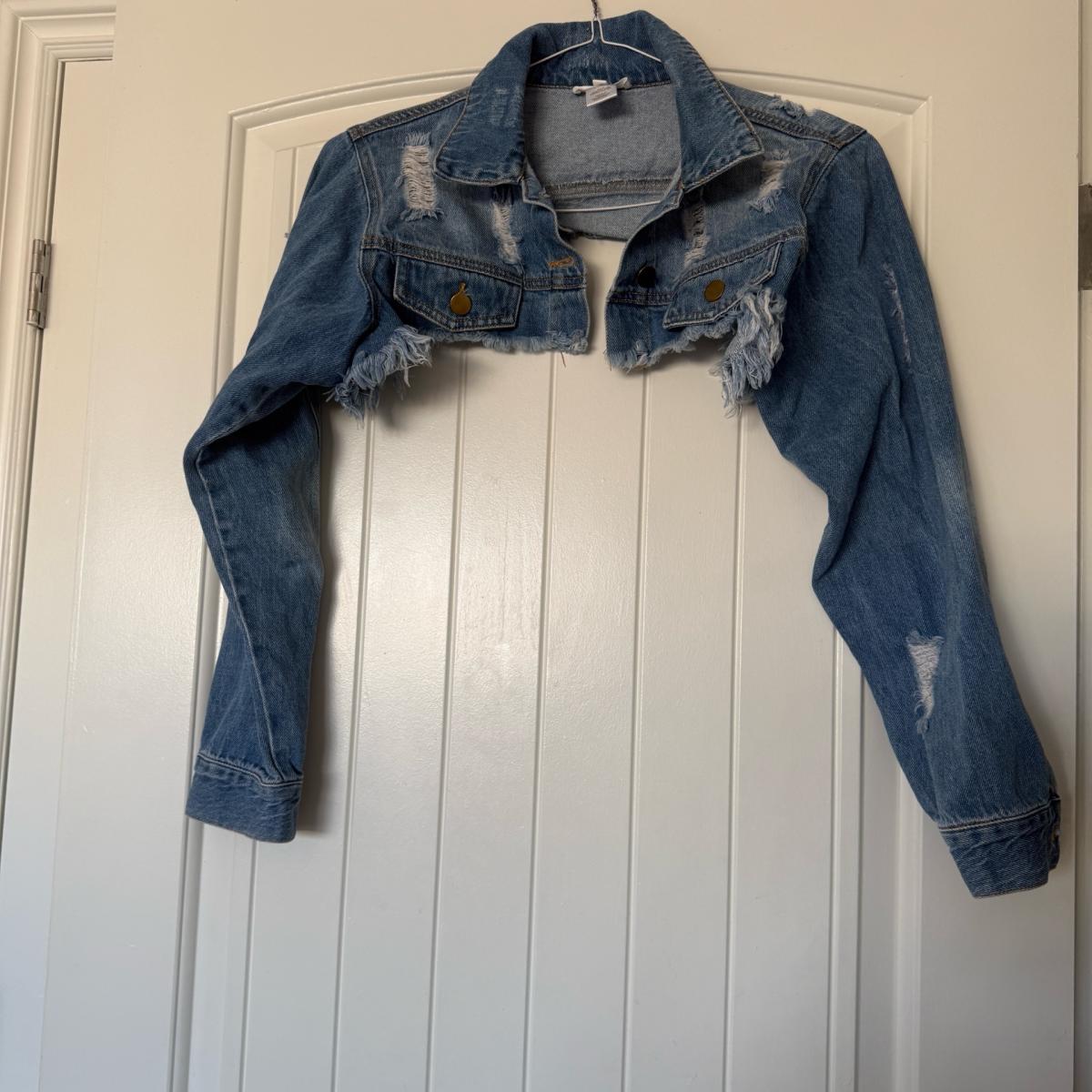 Ultra Cropped Distressed Denim Jacket  Raw Hem Light Wash  B - Los Angeles, California