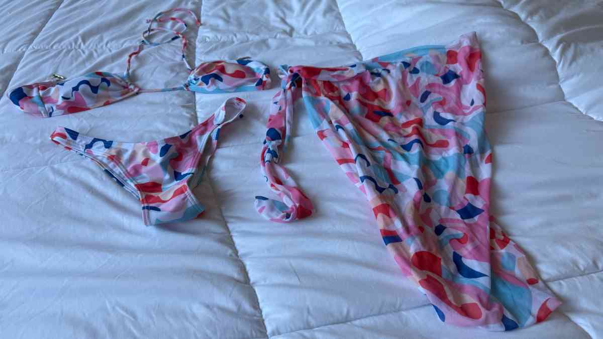 Colorful Abstract 3Piece Bikini Set w Padded Top  Sheer Wrap - Los Angeles, California - FleaMarketBay