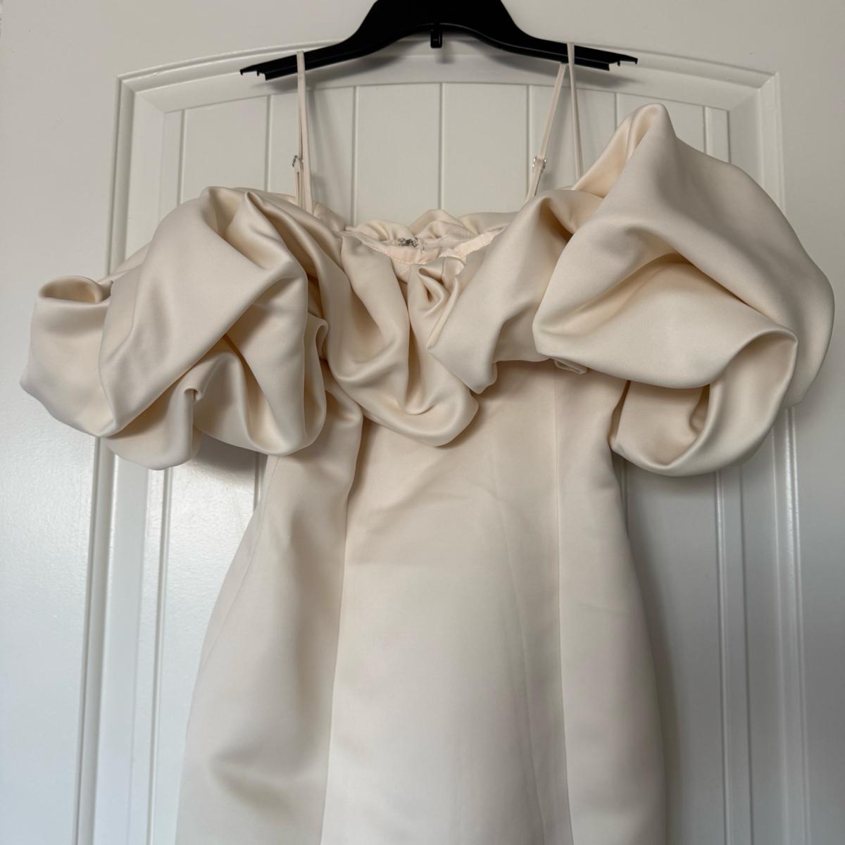 Elegant Cream Vanilla PuffSleeve OffShoulder Mini Dress - Los Angeles, California - FleaMarketBay