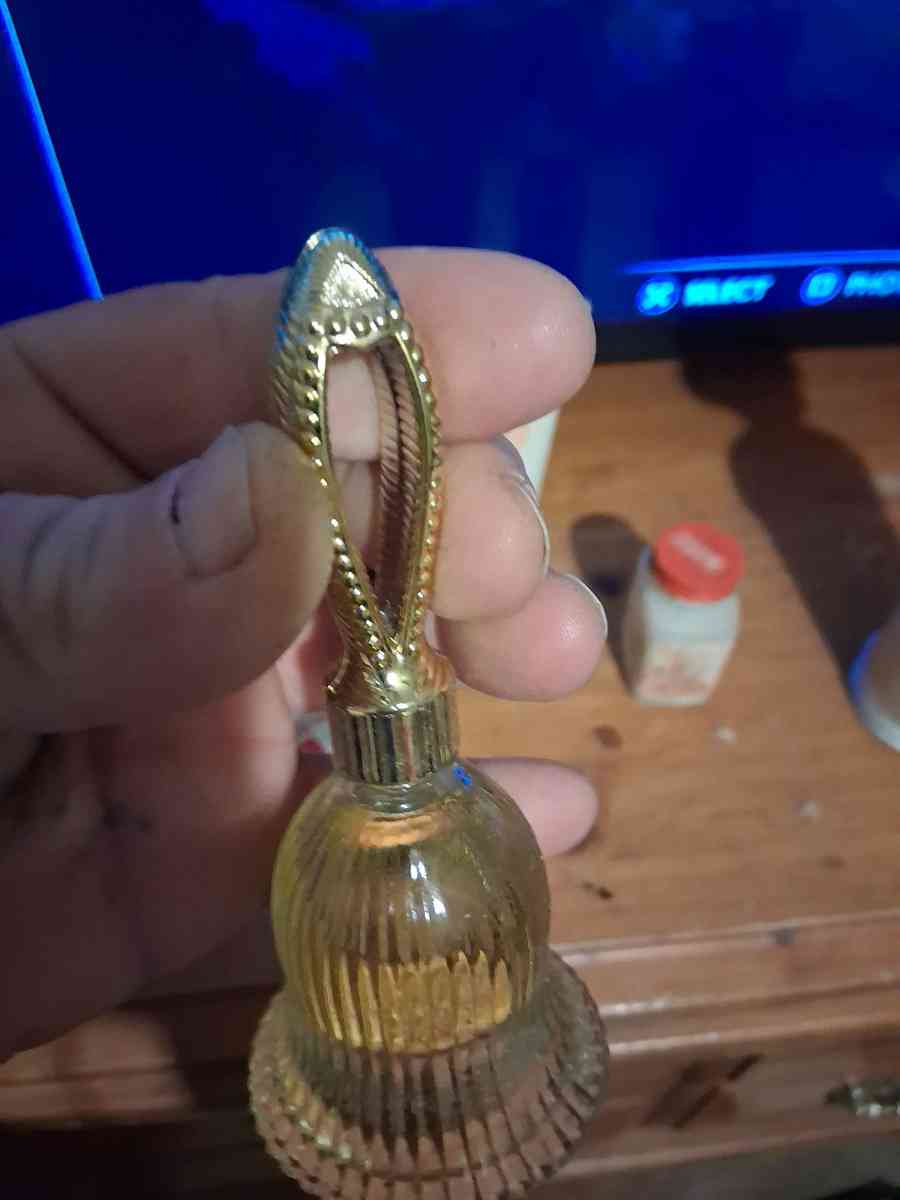 perfume - Laurens, South Carolina - FleaMarketBay